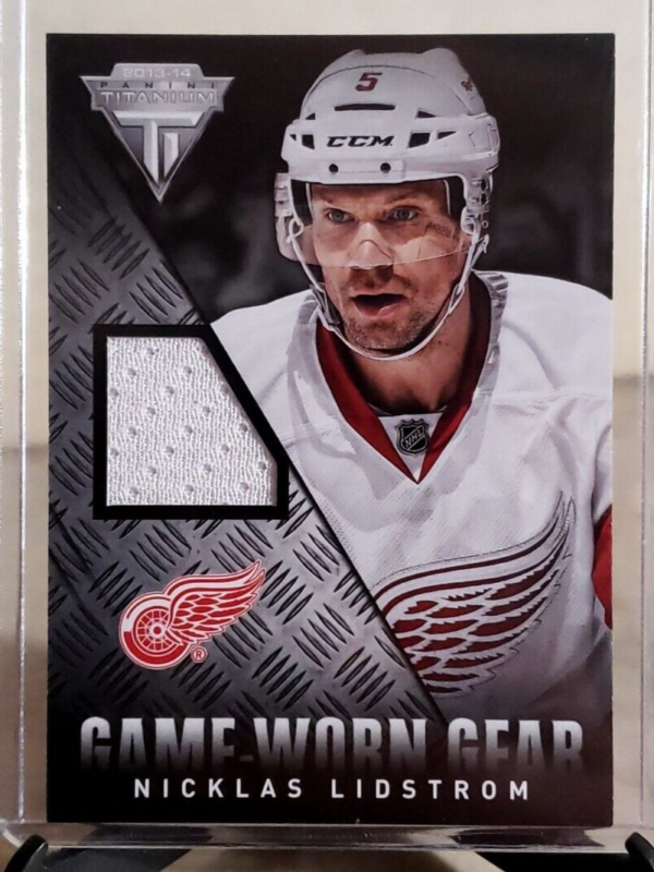 Nicklas Lidstrom 2013-14 Panini Titanium Jersey Patch #GG-NL