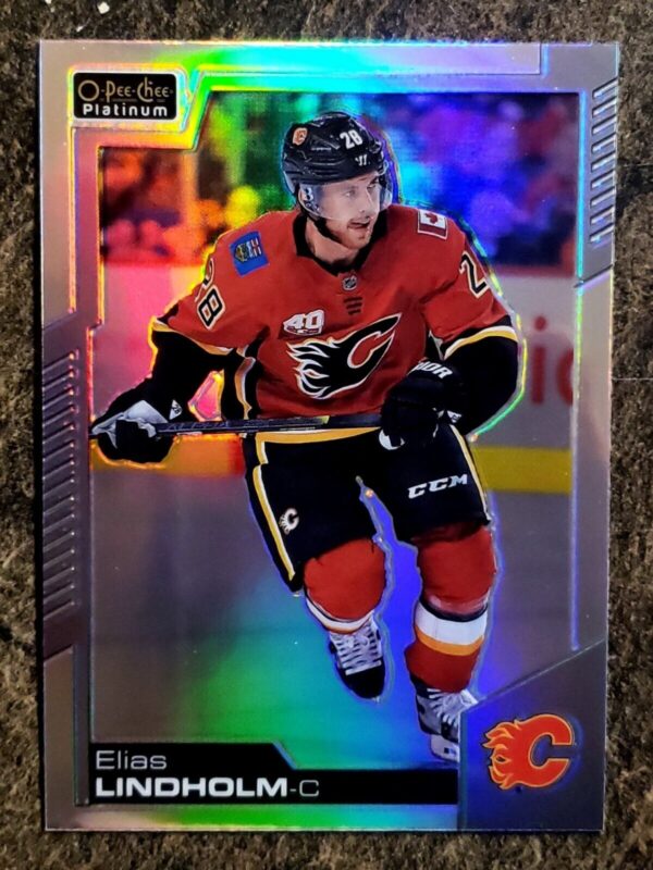 Elias Lindholm 2020-21 O-Pee-Chee Platinum Rainbow OPC Insert #89